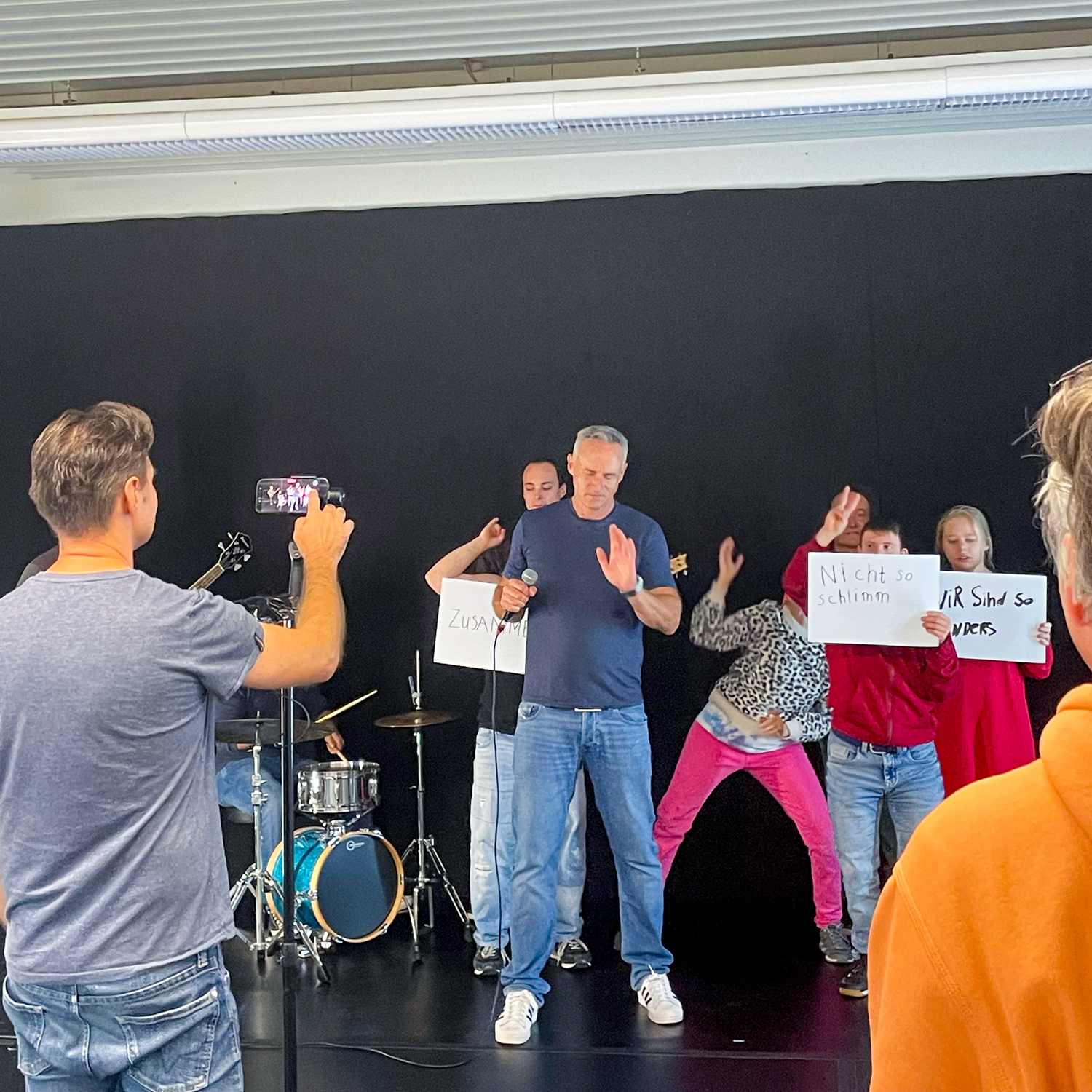 Komiktheater_Musikvideo_Wie_Du_image00009